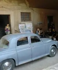 AUTO D'EPOCA ROVER 1962 SEDILI IN PELLE  CRUSCOTTO DI RADICA