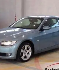 BMW 320 I COUPE' Fari allo Xeno + Climatizzatore bi-zona + Radio cd +