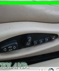 BMW 323 Ci cat Cabrio*FARI XENO* PELLE TOTALE*CERCHI*CLIMA rif. 7175073 BMW 323 Ci cat Cabrio*FARI XENO* PELLE TOTALE*CERCHI*CLIMA rif. 7175073