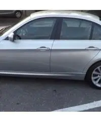 BMW 325 i cat Futura automatica pelle rif. 7117845