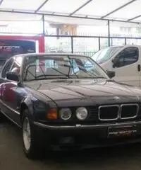 BMW 740 i V8 cat rif. 3887215