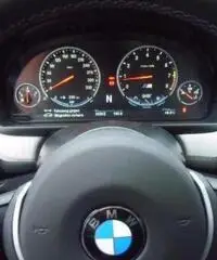 BMW M5 Camera BMW M5 DKG TESTA SU EDC