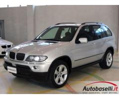 BMW X5 3.0 D STEPTRONIC Cambio automatico Fari xeno Cruise control Cerchi in lega 19 Radio cd Bracci