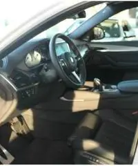 Bmw X6 M d MSPORT NAVI PROF HARM CAMERA CONNEC SOSP. ADAPTI