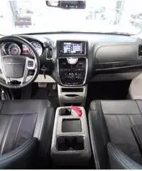 Chrysler Grand Voyager Chrysler Grand Voyager 3.6L * 2xDVD * Camera * GPL