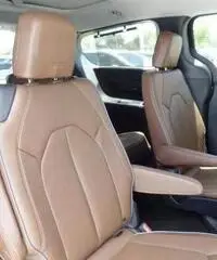 Chrysler Pacifica Chrysler Pacifica LIMITATA MY17 Chrysler Pacifica Chrysler Pacifica LIMITATA MY17