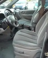 Chrysler Voyager 2.5 CRD cat LE