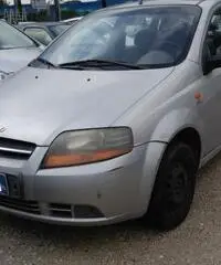 Daewoo Kalos 1.4 cat 5 porte SE Daewoo Kalos 1.4 cat 5 porte SE
