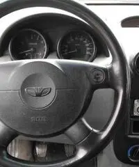 Daewoo Kalos 1.4 cat 5 porte SE Daewoo Kalos 1.4 cat 5 porte SE