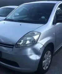 Daihatsu Sirion 1.0 12V Mio VEICOLO DANNEGGIATO Daihatsu Sirion 1.0 12V Mio VEICOLO DANNEGGIATO
