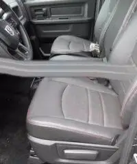 Dodge Altro Dodge Ram 1500 4X4 HEMI CrewCab