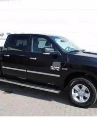 Dodge RAM Dodge RAM SLT Crew Cab sensore pioggia, GPS, USB