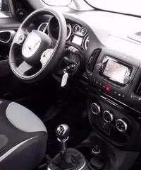 Fiat 500L Fiat 500L Living 1.6 Multijet Pop Star Navi PDC SH Fiat 500L Fiat 500L Living 1.6 Multijet Pop Star Navi PDC SH