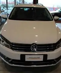 VOLKSWAGEN Passat 4MOTION VARIANT 2.0 TDI  HIGHLINE *UNIPROP* rif. 7195493