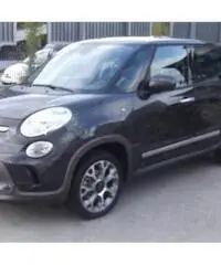 Fiat 500L 1.3 Multijet 95 CV Trekking Fiat 500L 1.3 Multijet 95 CV Trekking