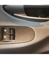 Lancia Ypsilon 1.2 69 CV 5 porte Silver