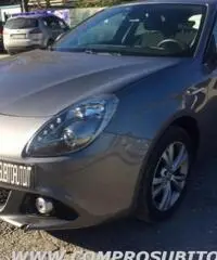ALFA ROMEO Giulietta 1.6 JTDm-2 105 CV Distinctive rif. 7182671 ALFA ROMEO Giulietta 1.6 JTDm-2 105 CV Distinctive rif. 7182671