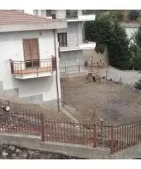 VENDITA CASA SINGOLA SU DUE PIANI CALABRIA VENDITA CASA SINGOLA SU DUE PIANI CALABRIA