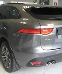 Jaguar F-Pace 2.0d 180 CV AWD aut. R-Sport Jaguar F-Pace 2.0d 180 CV AWD aut. R-Sport