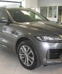 JAGUAR F-Pace 2.0d 180 CV AWD aut. R-Sport rif. 7090480 JAGUAR F-Pace 2.0d 180 CV AWD aut. R-Sport rif. 7090480