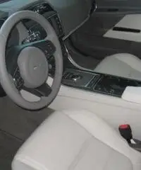 JAGUAR XE 2.0 D Turbo 180CV AWD aut. Prestige rif. 7129271 JAGUAR XE 2.0 D Turbo 180CV AWD aut. Prestige rif. 7129271