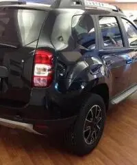 DACIA Duster 1.5 dCi 90CV SL Black Shadow con cerchi lega blac rif. 7166884 DACIA Duster 1.5 dCi 90CV SL Black Shadow con cerchi lega blac rif. 7166884