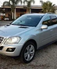 Mercedes-Benz ML 320 CDI Sport Mercedes-Benz ML 320 CDI Sport