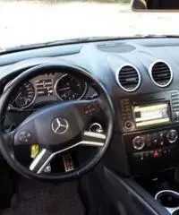 Mercedes-Benz ML 320 CDI Sport Mercedes-Benz ML 320 CDI Sport