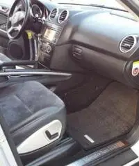 Mercedes-Benz ML 320 CDI Sport Mercedes-Benz ML 320 CDI Sport