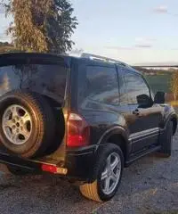 Mitsubishi Pajero 3.2 V6 Sport Mitsubishi Pajero 3.2 V6 Sport