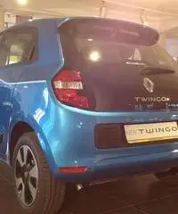 RENAULT Twingo SCe Zen Sce 69 Euro 6 con copriruota 15' rif. 7166869 RENAULT Twingo SCe Zen Sce 69 Euro 6 con copriruota 15' rif. 7166869