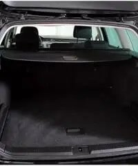 VOLKSWAGEN Passat Variant 2.0 TDI COMFORTLINE DSG LED 16 VOLKSWAGEN Passat Variant 2.0 TDI COMFORTLINE DSG LED 16