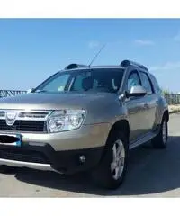 Dacia Duster Laureate 1.5 dci 4X2 - 2011 Dacia Duster Laureate 1.5 dci 4X2 - 2011
