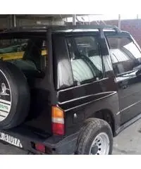 land rover santana