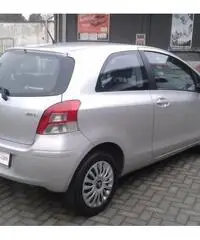 TOYOTA Yaris 1.0 3 porte Sol rif. 7196836 TOYOTA Yaris 1.0 3 porte Sol rif. 7196836