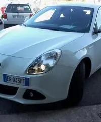 ALFA ROMEO Giulietta 1.6 JTDm-2 105 CV Distinctive rif. 7083785 ALFA ROMEO Giulietta 1.6 JTDm-2 105 CV Distinctive rif. 7083785