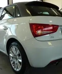 AUDI A1 SPB 1.6 TDI 90CV Ambition Xenon rif. 7185542 AUDI A1 SPB 1.6 TDI 90CV Ambition Xenon rif. 7185542