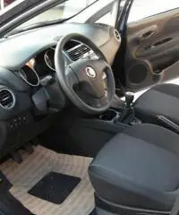 FIAT Punto 1.2 8V 5 porte Street rif. 5990008 FIAT Punto 1.2 8V 5 porte Street rif. 5990008