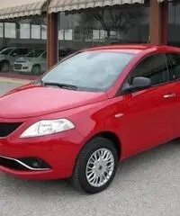 LANCIA Ypsilon 0.9 TwinAir 85 CV 5 porte Metano Ecochic Silver rif. 5990044