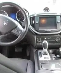 MASERATI Ghibli 3.0 Diesel 275 CV 