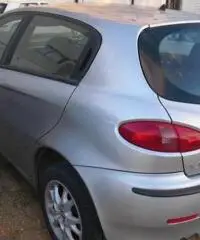 ALFA ROMEO 147 1.9 JTD M-JET 16V 5 porte Dist. rif. 7190427