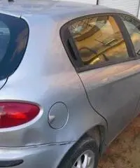 ALFA ROMEO 147 1.9 JTD M-JET 16V 5 porte Dist. rif. 7190427