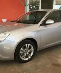 Alfa Romeo Giulietta 1.6 JTDm-2 DNA Distinctive 105 CV