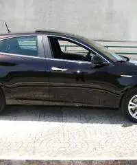 Alfa Romeo Giulietta 2.0 Jtdm-2 140 CV Progression Alfa Romeo Giulietta 2.0 Jtdm-2 140 CV Progression
