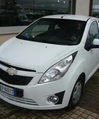 Chevrolet Spark Spark 1.0 LS GPL ECO Logic Chevrolet Spark Spark 1.0 LS GPL ECO Logic
