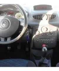 Clio 1.216V5Porte Dynamique Clio 1.216V5Porte Dynamique