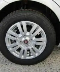 FIAT Punto 1.3 MJT II S&S 95 CV 5 porte Lounge rif. 7193111 FIAT Punto 1.3 MJT II S&S 95 CV 5 porte Lounge rif. 7193111