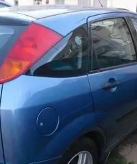 FORD Focus 1.8 TDCi 5p. Ghia rif. 7190430 FORD Focus 1.8 TDCi 5p. Ghia rif. 7190430