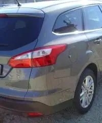 Ford Focus Station Wagon 1.6 Tdci 115 CV SW Titanium Ford Focus Station Wagon 1.6 Tdci 115 CV SW Titanium