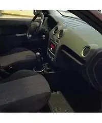 Ford Fusion 1.4 GPL Titanium Off Road Ford Fusion 1.4 GPL Titanium Off Road